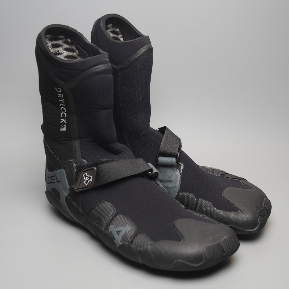 Xcel Drylock 5mm Wetsuit Boots Celliant Black Round Toe Surf Booties Mens Size 8